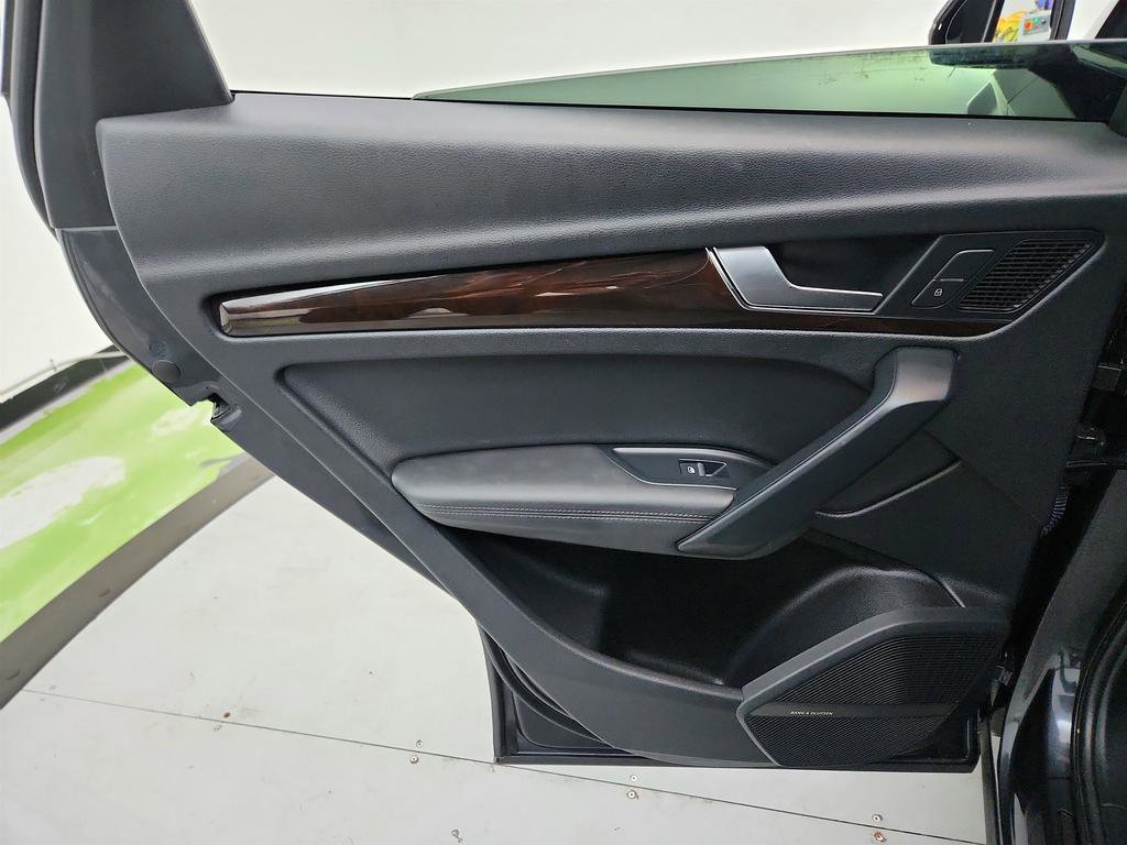 Used 2019 Audi Q5 2.0T Premium Plus w/ Premium Plus Package image 26