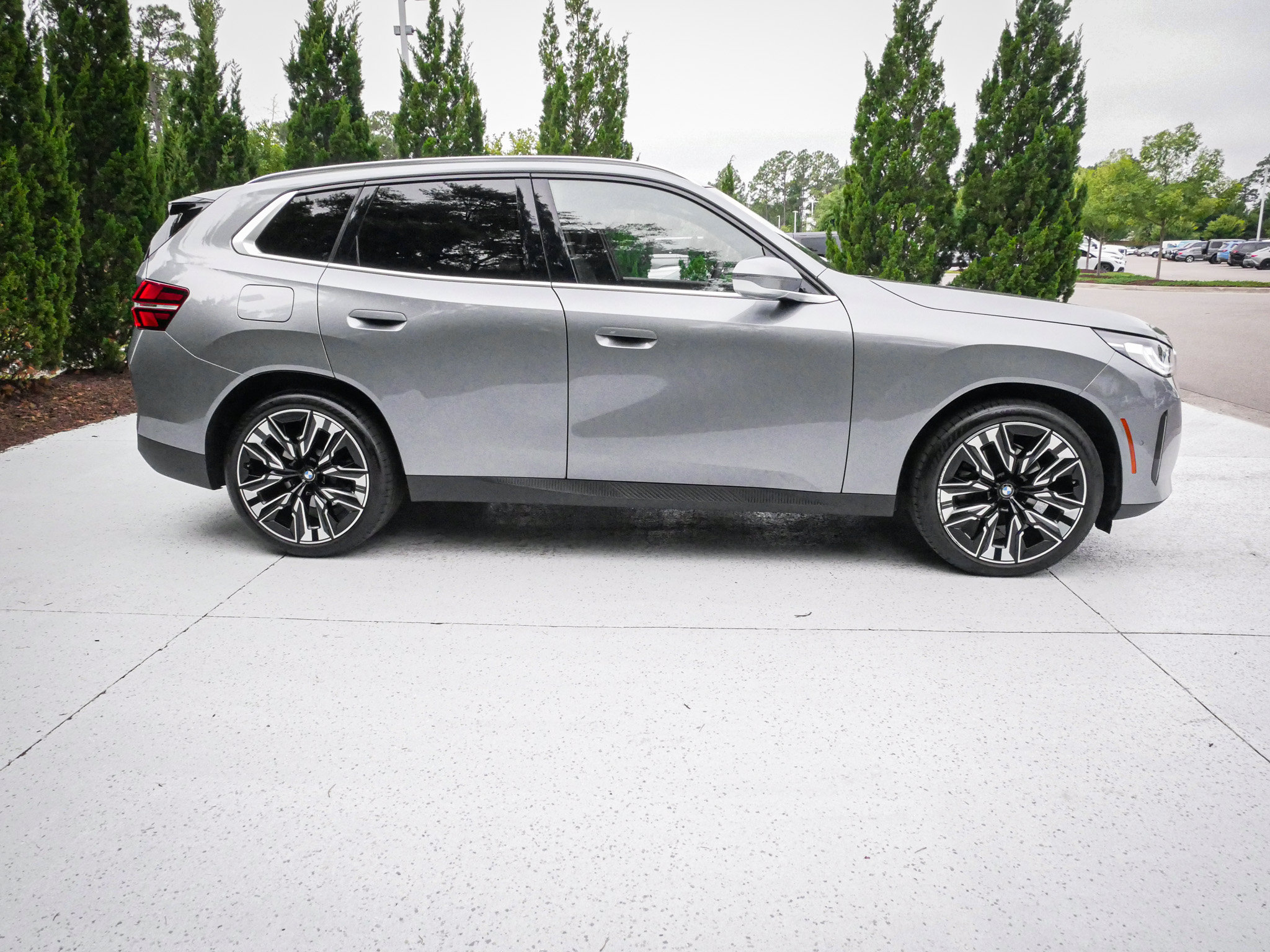 Used 2025 BMW X3 xDrive30i w/ Convenience Package AWD/4WD image 11