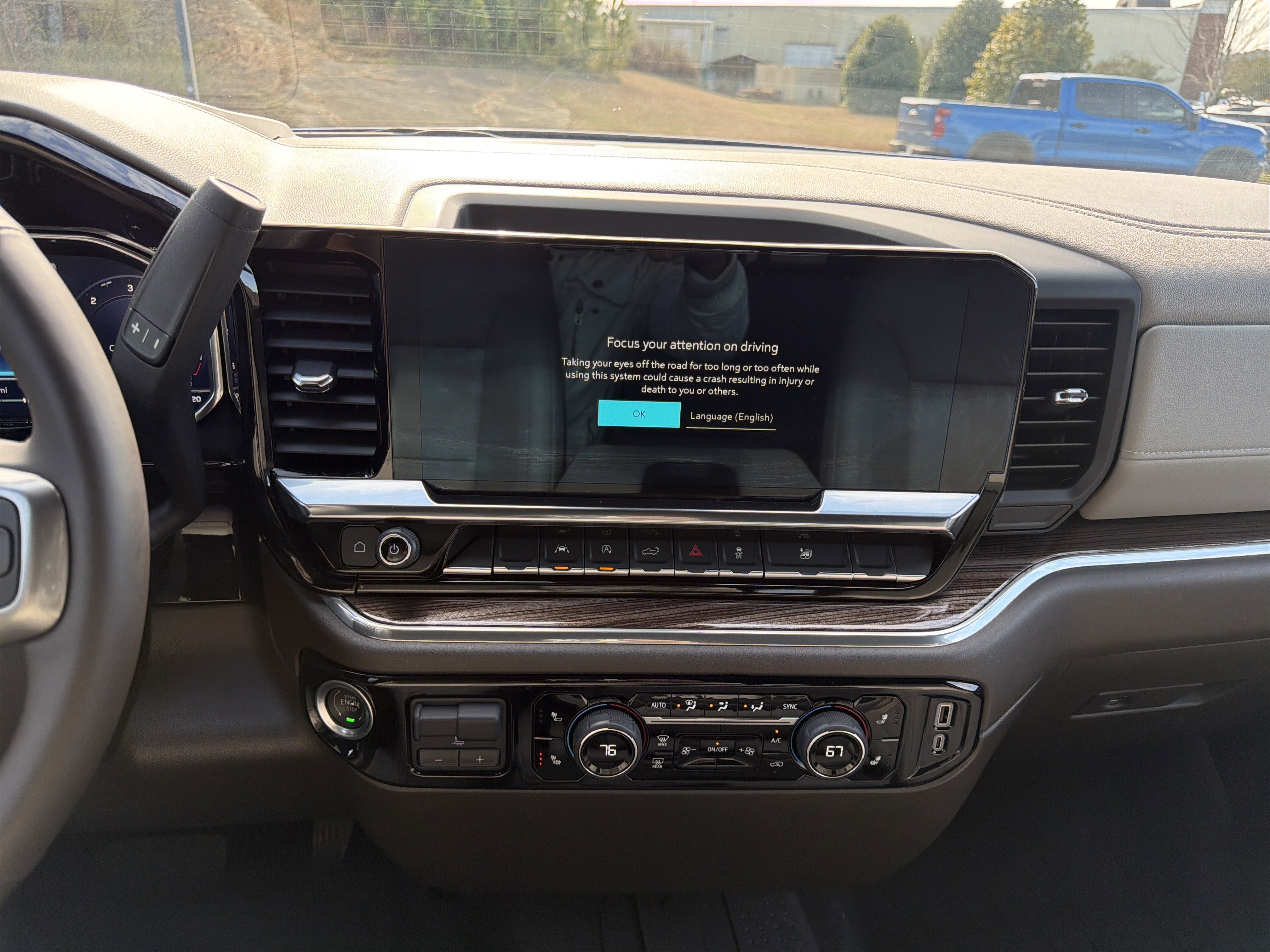 Used 2025 Chevrolet Silverado 1500 LT w/ Leather Package image 27