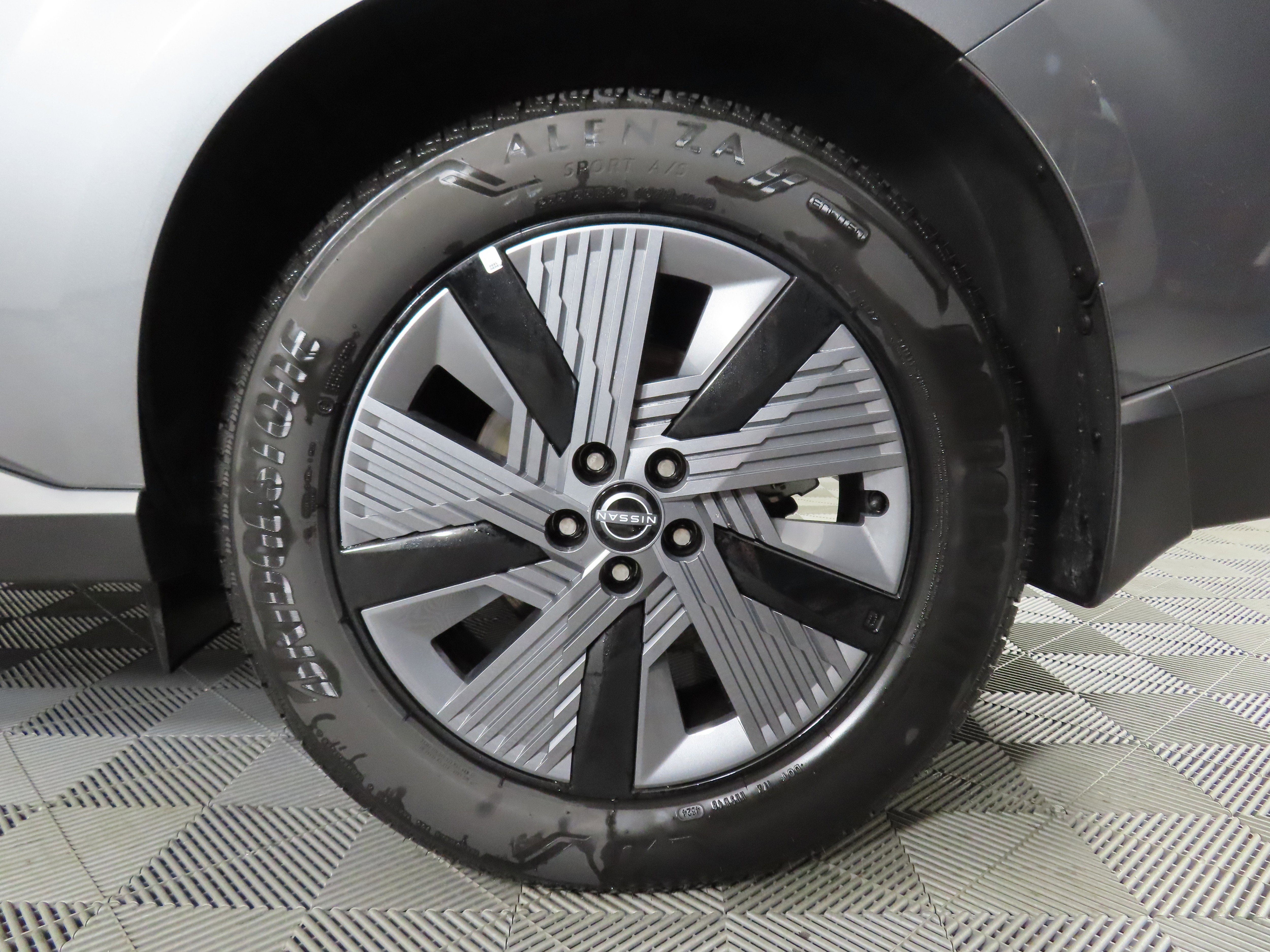 New 2025 Nissan Murano SL image 13