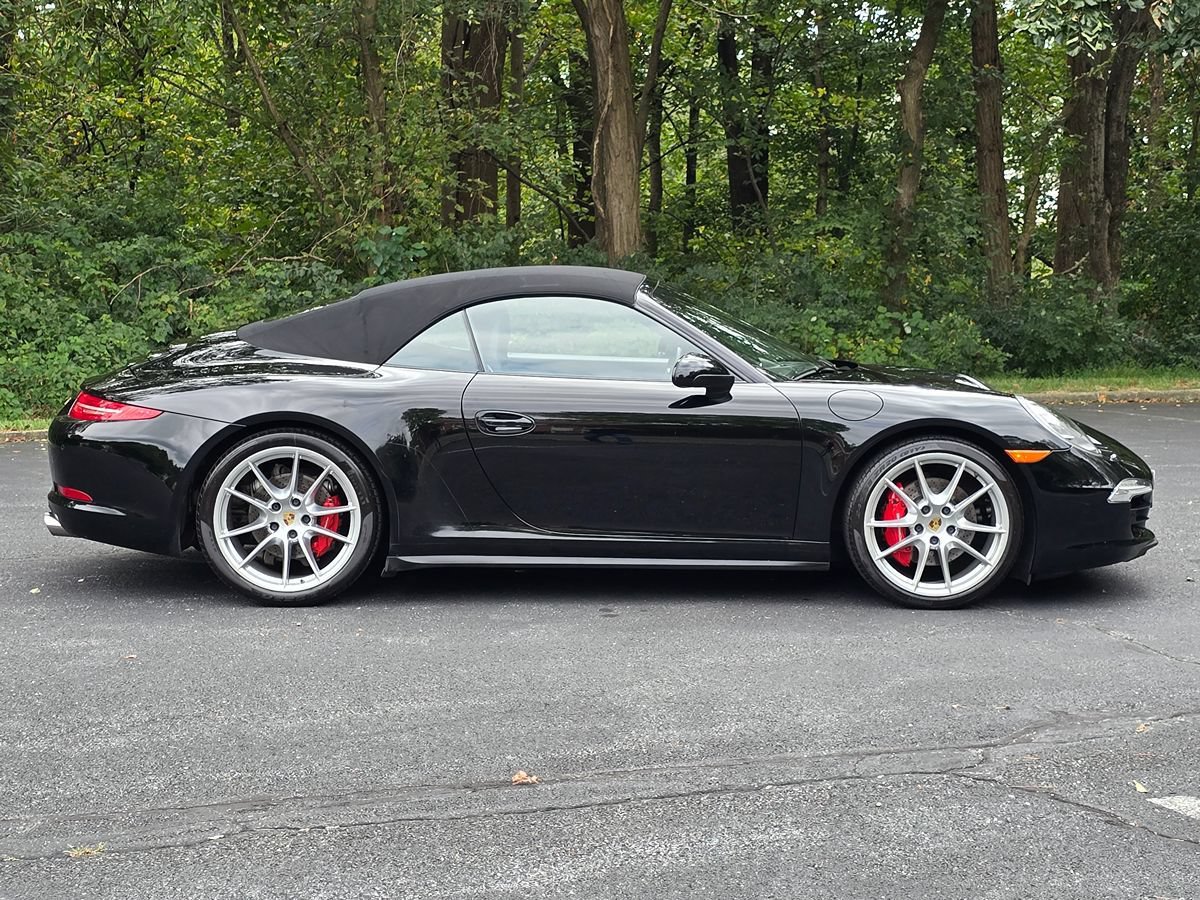 Used 2015 Porsche 911 Carrera 4S AWD/4WD image 15