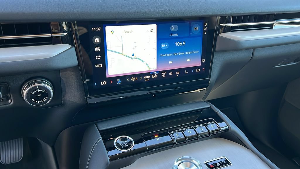 New 2025 Lincoln Navigator Reserve AWD/4WD image 10