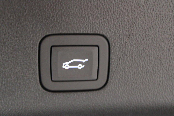 New 2026 GMC Yukon XL Elevation w/ Elevation Premium Package AWD/4WD image 19