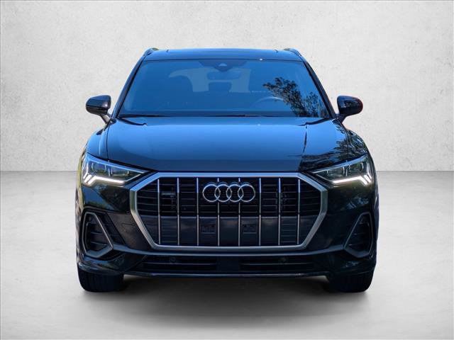 Used 2025 Audi Q3 2.0T Premium Plus w/ Premium Plus Package AWD/4WD image 2