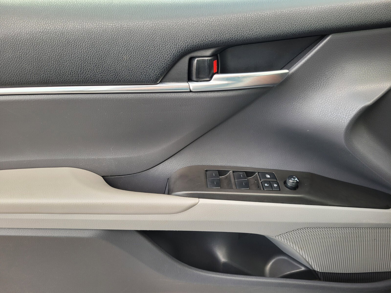 Certified 2024 Toyota Camry SE image 20