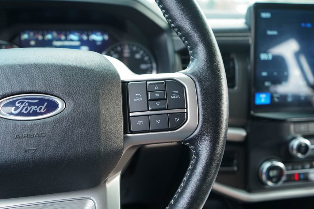 Used 2024 Ford Expedition Max XLT image 24