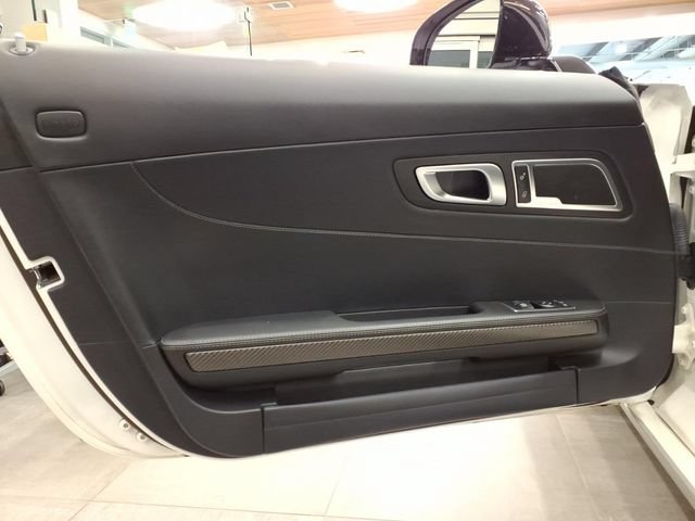 Used 2018 Mercedes-Benz AMG GT Roadster image 13