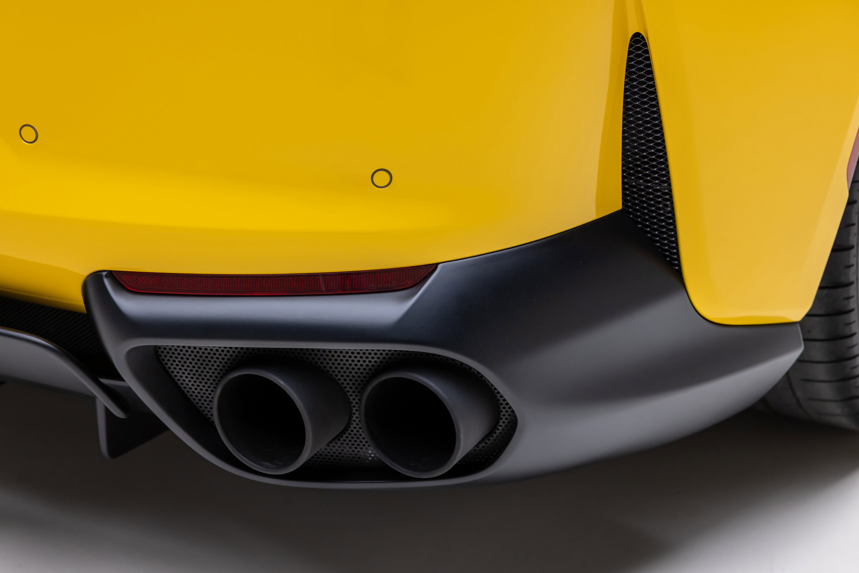 Used 2019 Ferrari 812 Superfast image 30