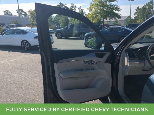 Used 2021 Volvo XC90 T5 Momentum w/ Protection Package Premier FWD image 25