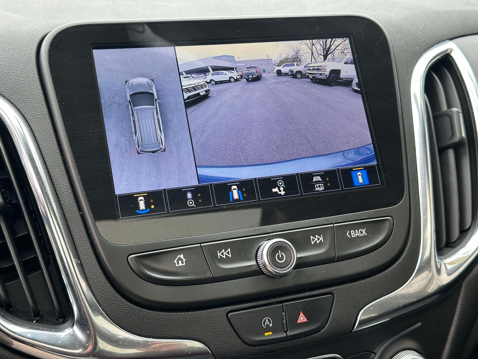 Used 2024 Chevrolet Equinox LT AWD/4WD image 31
