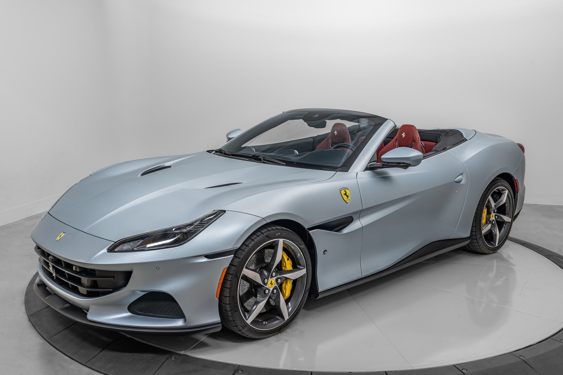 Certified 2023 Ferrari Portofino M RWD image 12