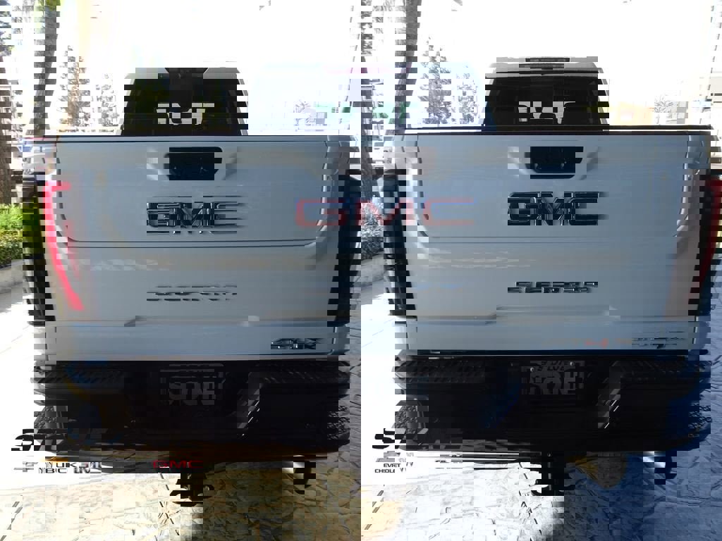 New 2026 GMC Sierra 2500 AT4X image 7