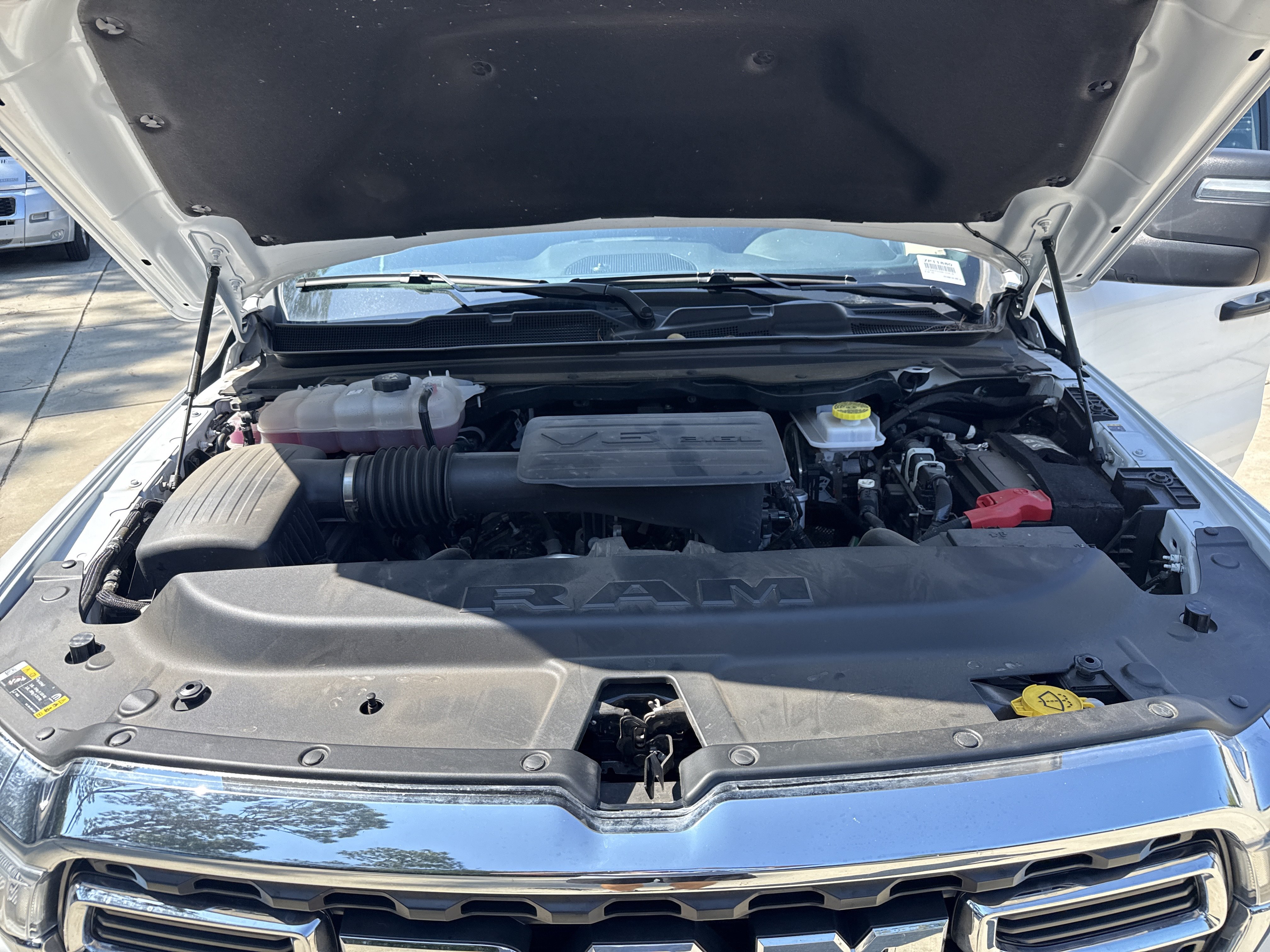 Used 2025 RAM 1500 Big Horn AWD/4WD image 30