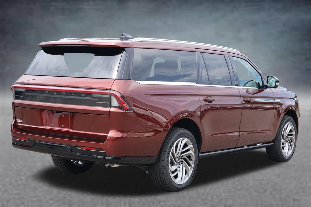 New 2027 Lincoln Navigator L Reserve AWD/4WD image 3