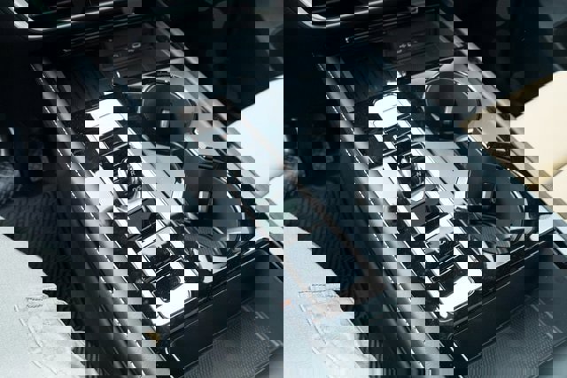 New 2026 Volkswagen Atlas Cross Sport SE image 21