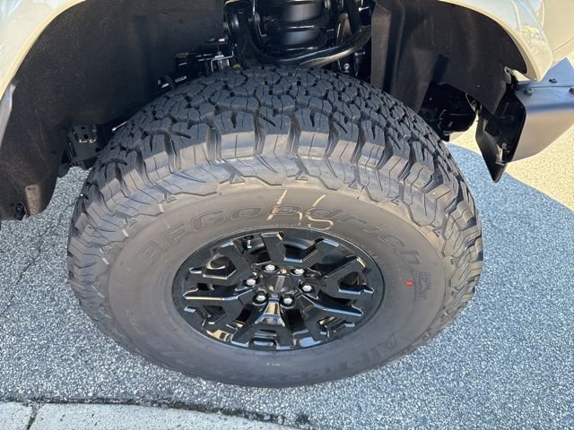 New 2025 Ford Bronco Raptor image 14