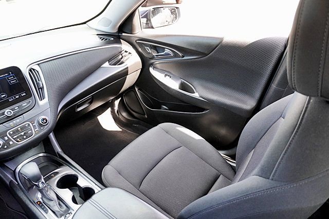 Used 2023 Chevrolet Malibu LT w/ Driver Confidence Package image 20