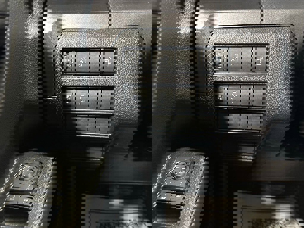 Used 2025 Toyota 4Runner SR5 image 17