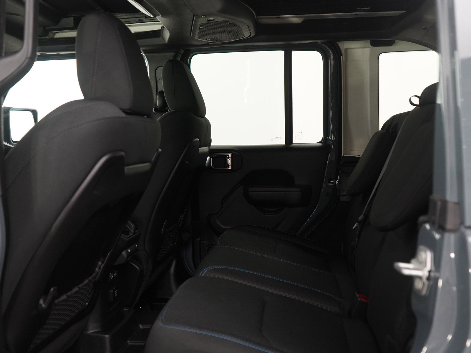 Used 2025 Jeep Wrangler Unlimited Rubicon 4xe w/ Safety Group image 17