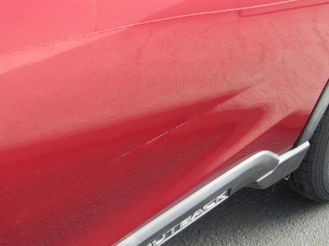 Used 2020 Subaru Outback Premium image 7