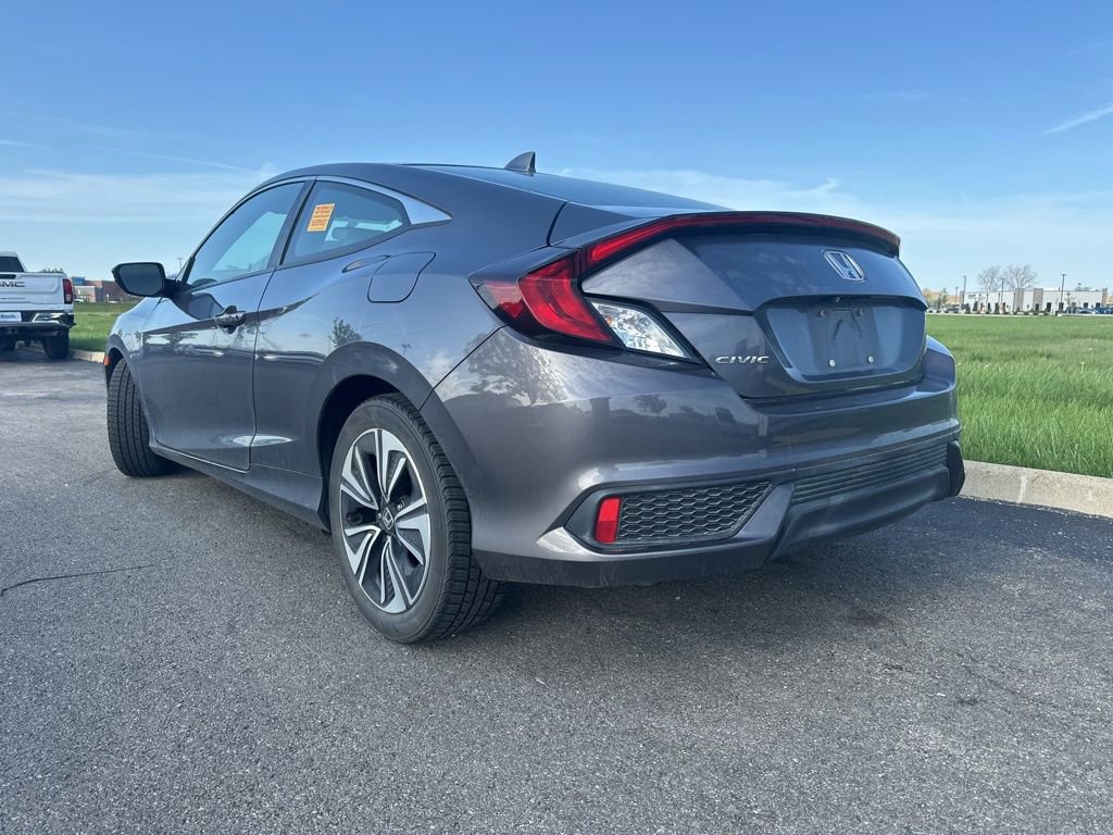 Used 2018 Honda Civic EX-T image 9