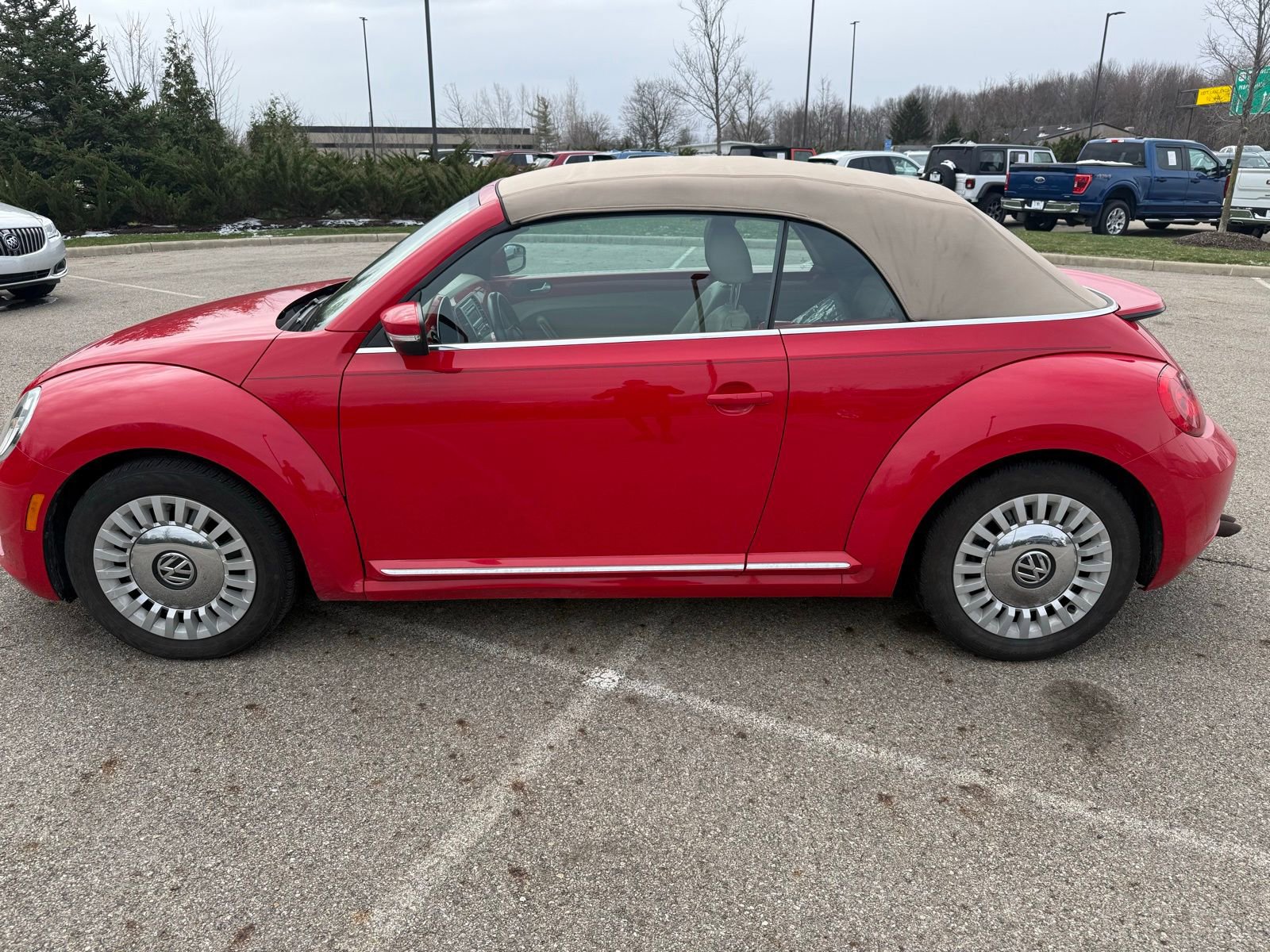 Used 2014 Volkswagen Beetle 2.5 image 8