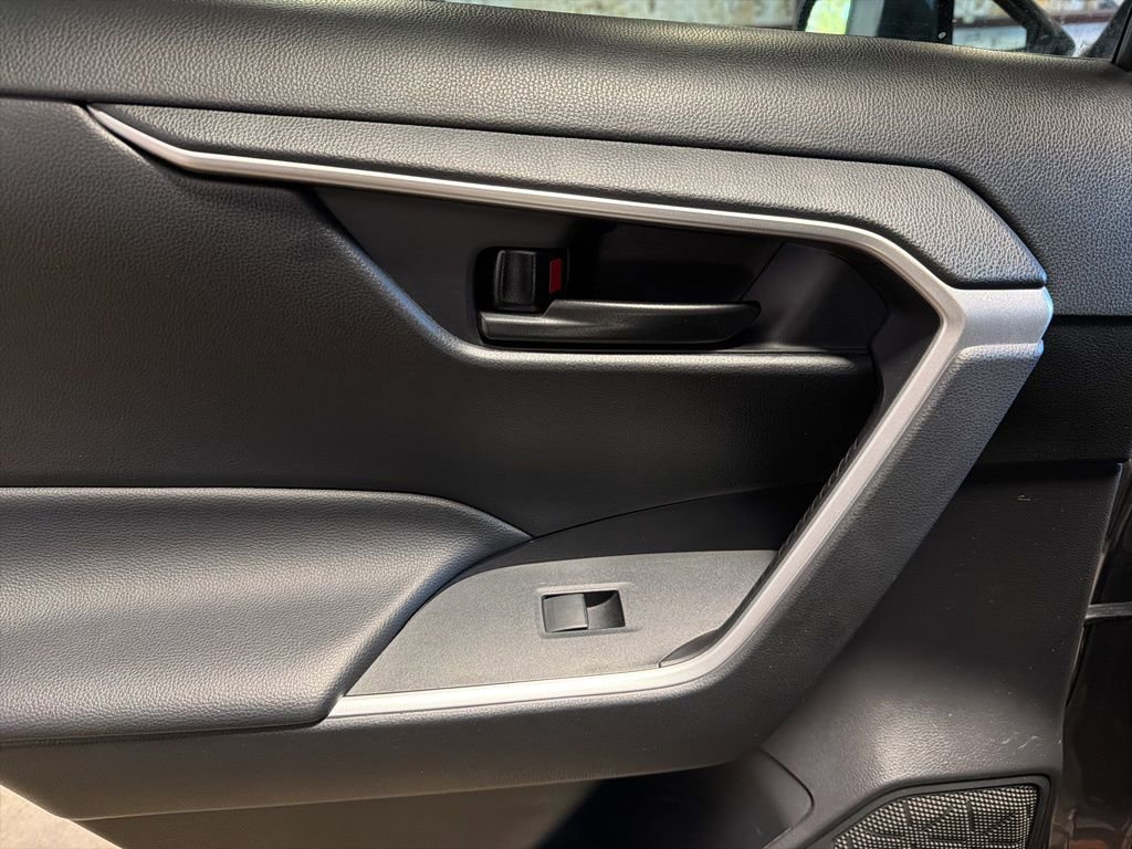 Used 2024 Toyota RAV4 LE image 18