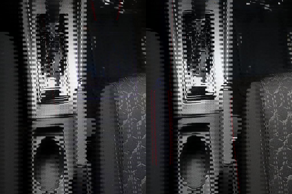 Used 2025 Mitsubishi Outlander Sport LE image 18