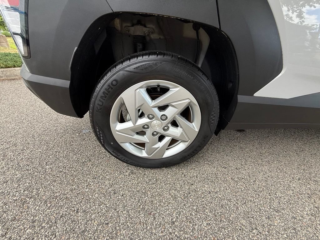 Used 2024 Hyundai Kona SE AWD/4WD image 33