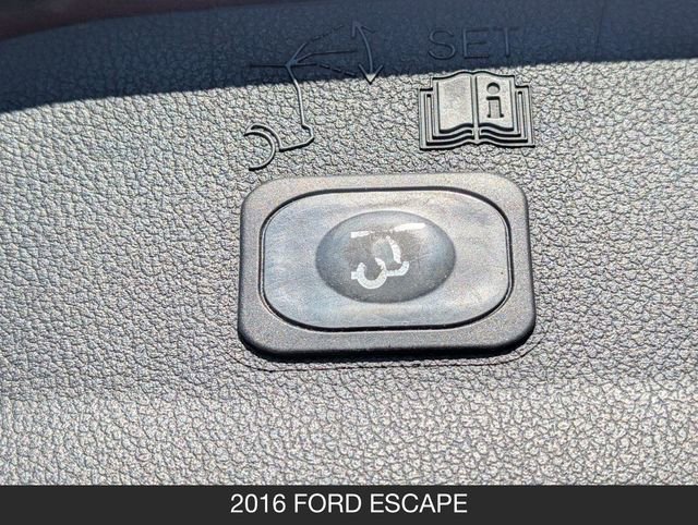 Used 2016 Ford Escape Titanium FWD image 25