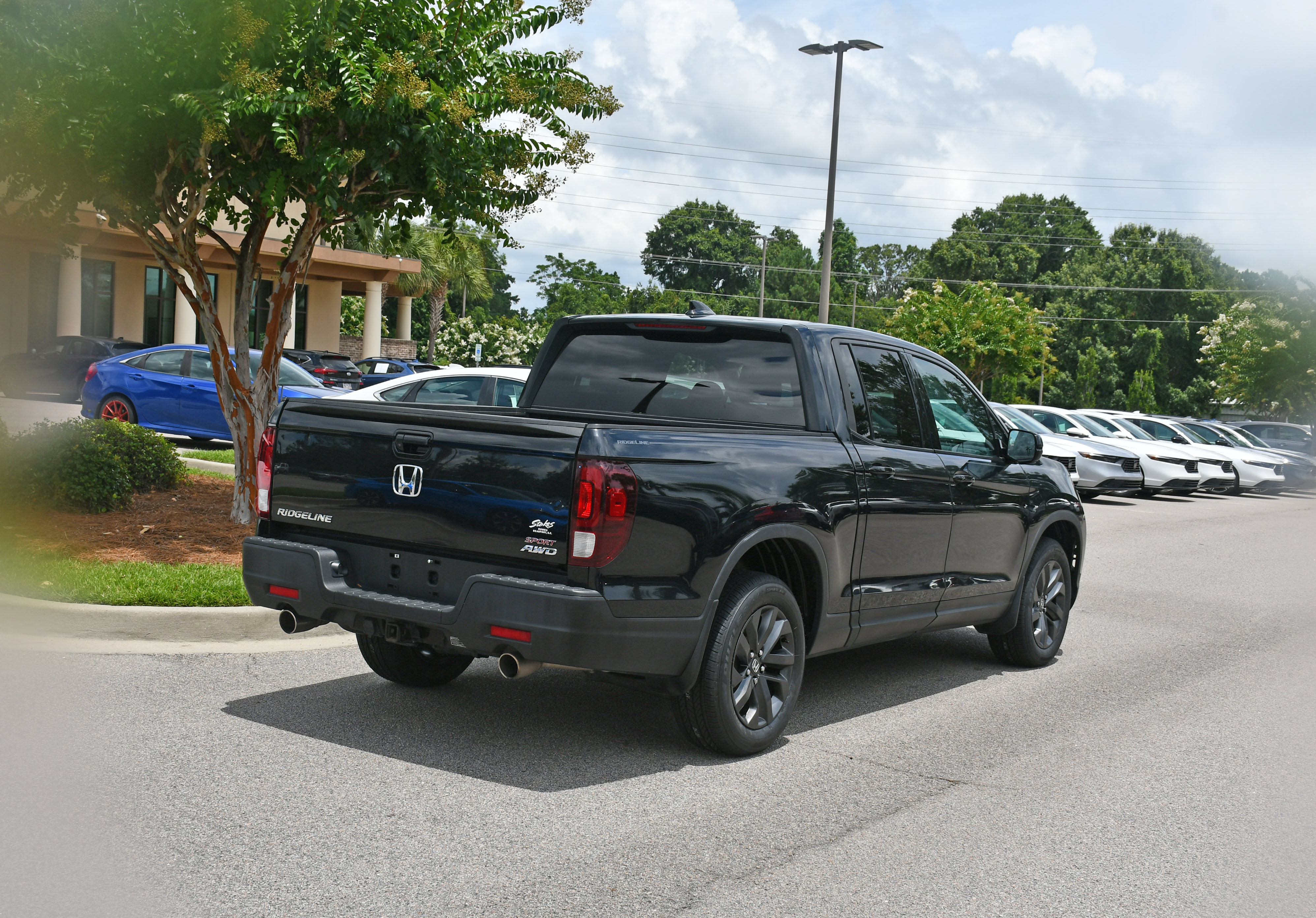 Used 2021 Honda Ridgeline Sport image 4