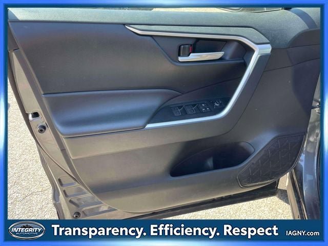 Certified 2025 Toyota RAV4 XLE AWD/4WD image 13