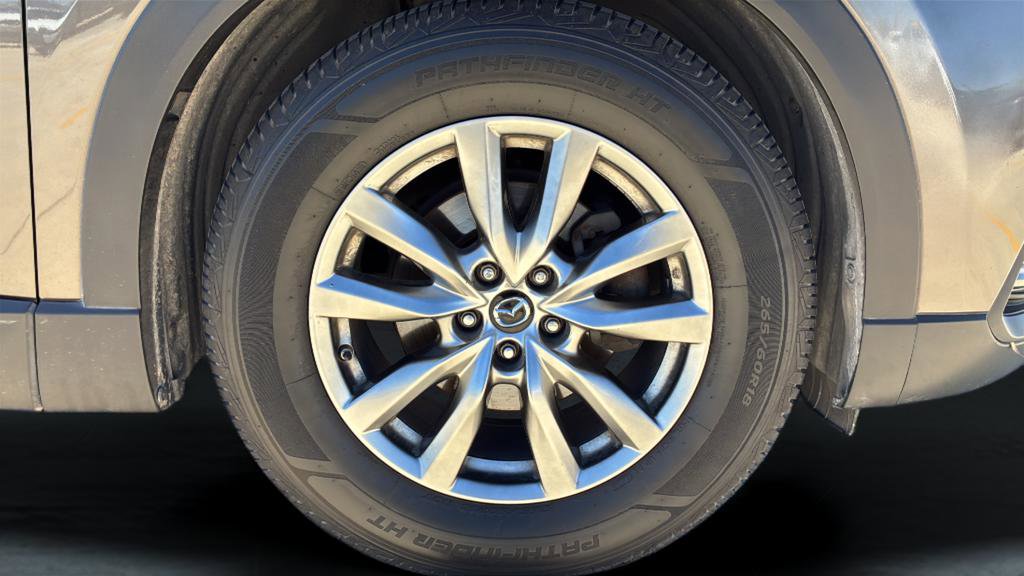 Used 2018 MAZDA CX-9 Touring w/ Touring Premium Package image 32