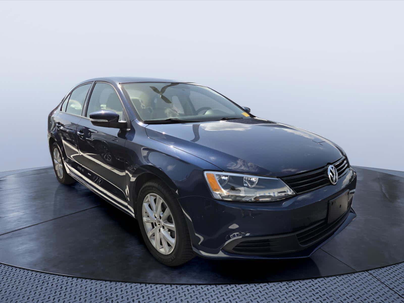Used 2012 Volkswagen Jetta SE FWD image 1