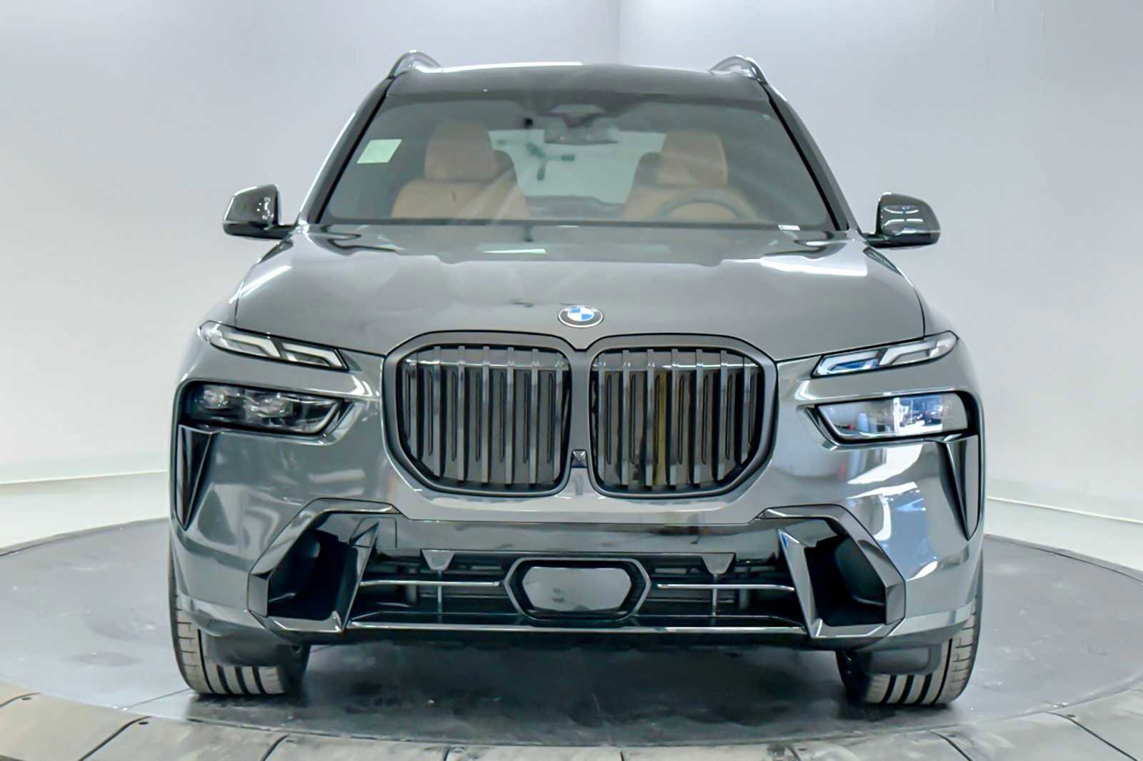 Used 2026 BMW X7 xDrive40i w/ M Sport Package image 10