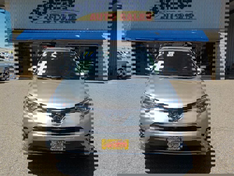 Used 2017 Toyota RAV4 Limited image 15