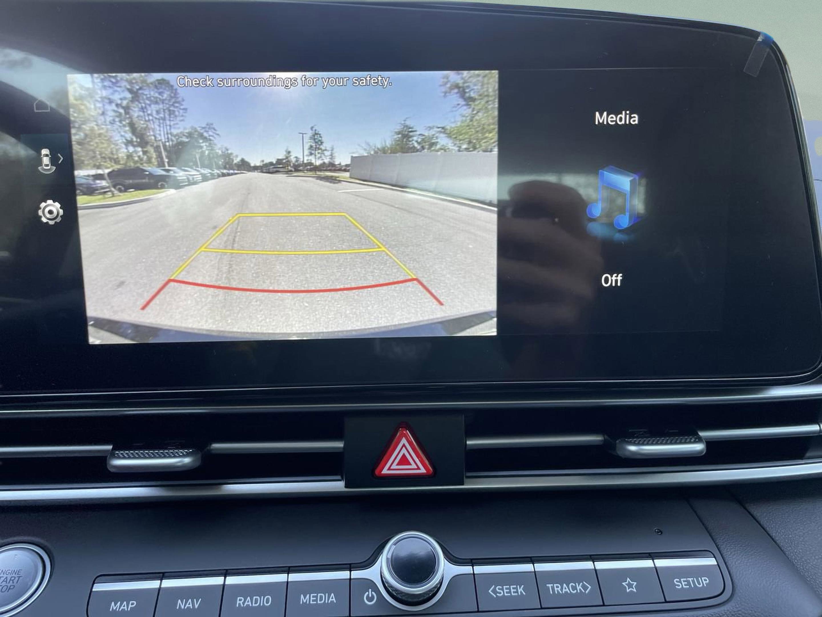 New 2026 Hyundai Elantra Limited image 28