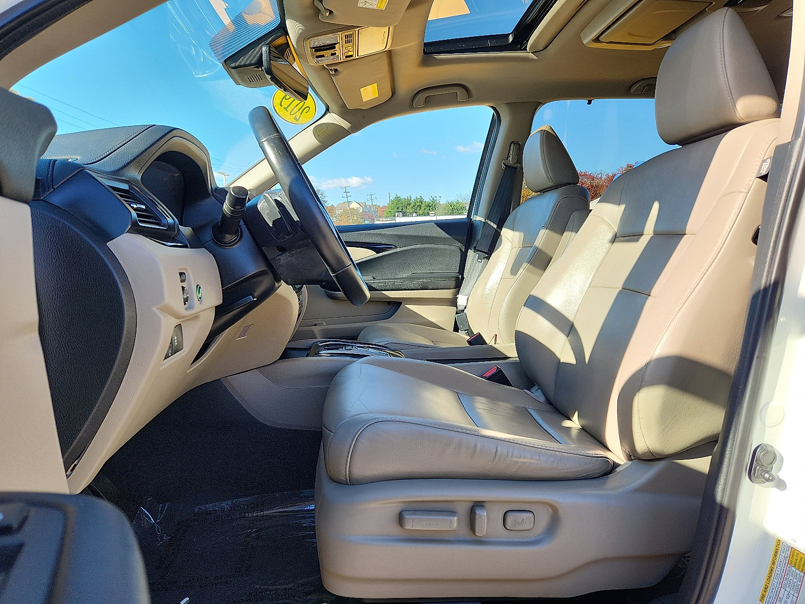 Used 2019 Honda Pilot Touring image 15