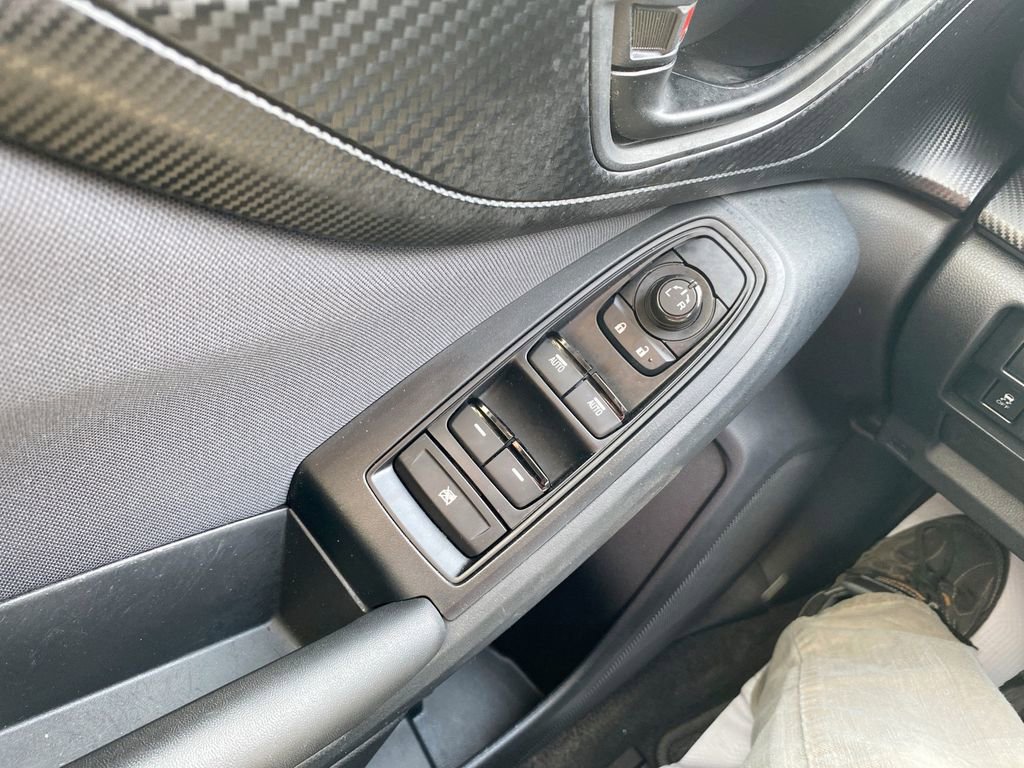 Used 2019 Subaru Crosstrek 2.0i Premium w/ Eyesight System image 18