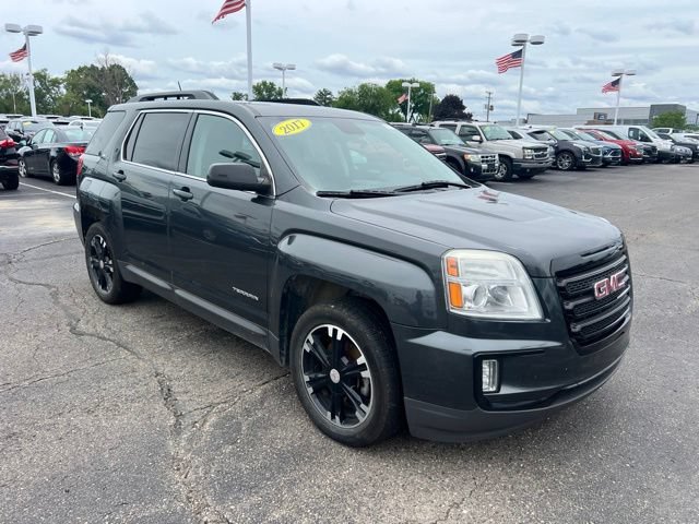 Used 2017 GMC Terrain SLT w/ Driver Alert Package I AWD/4WD image 3