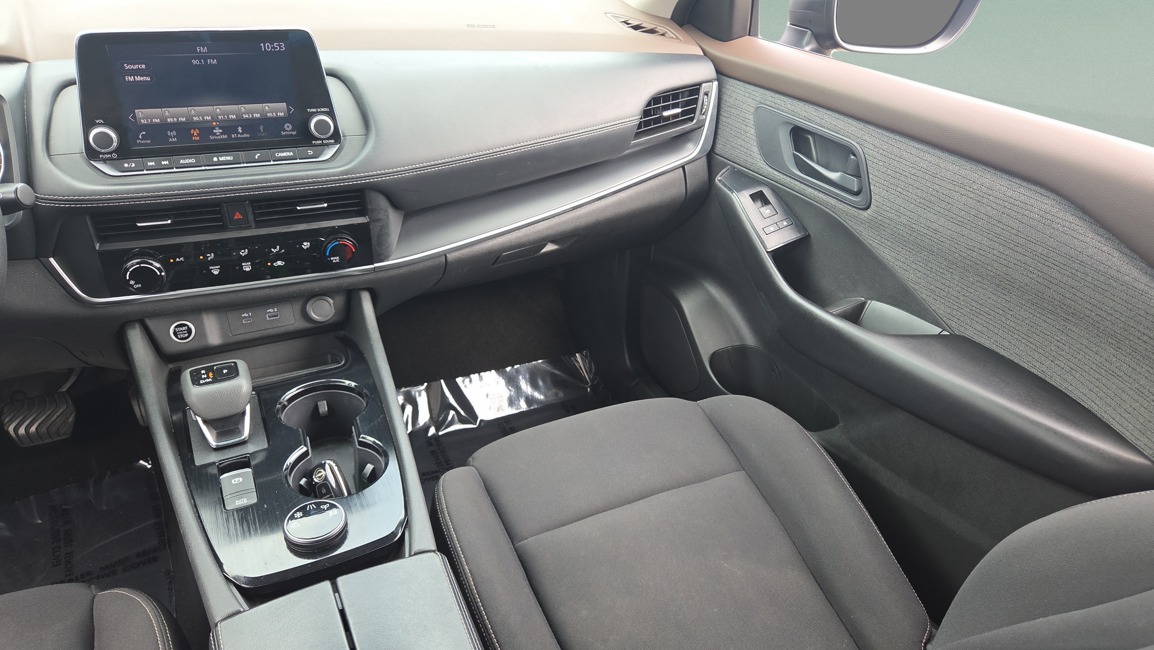 Used 2023 Nissan Rogue S AWD/4WD image 14