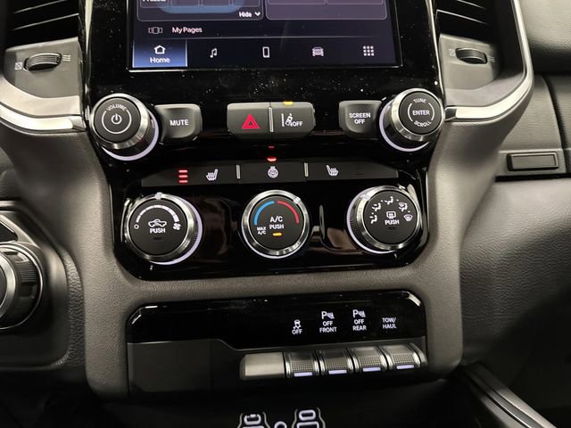 New 2026 RAM 1500 4x4 Crew Cab image 18