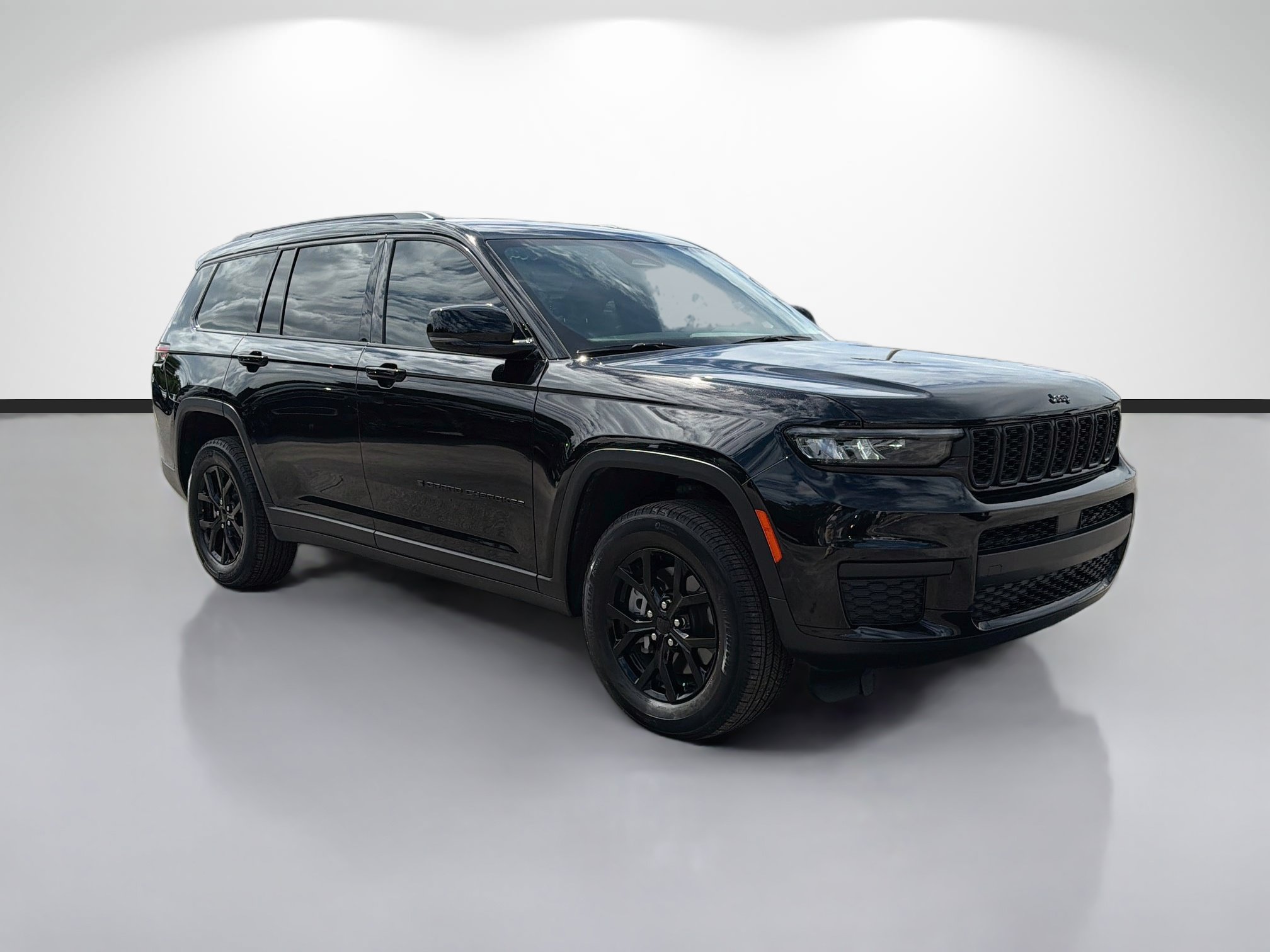 Used 2024 Jeep Grand Cherokee L Laredo