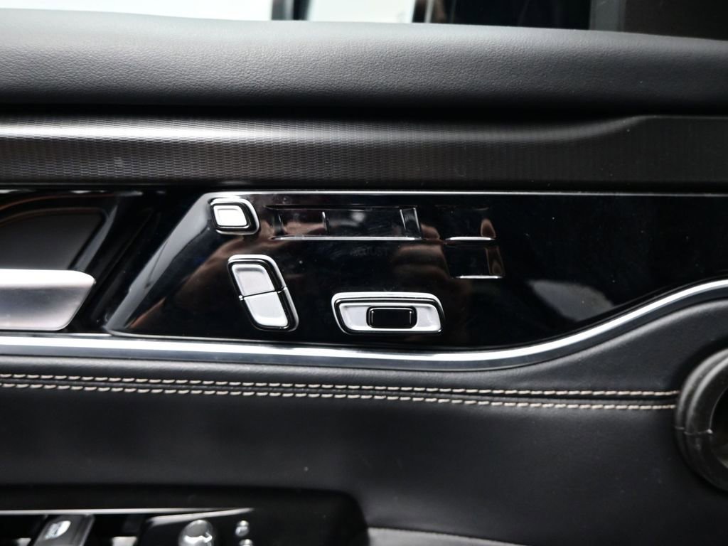 Used 2024 Jeep Grand Wagoneer Series II w/ Quick Order Packagew 28T image 10