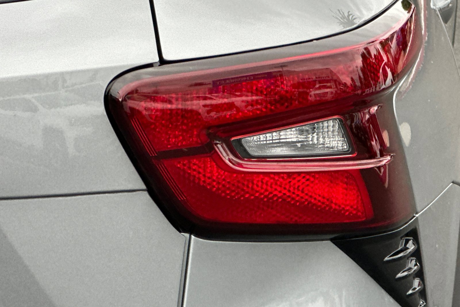 Used 2025 Chevrolet Trax RS w/ Driver Confidence Package image 46