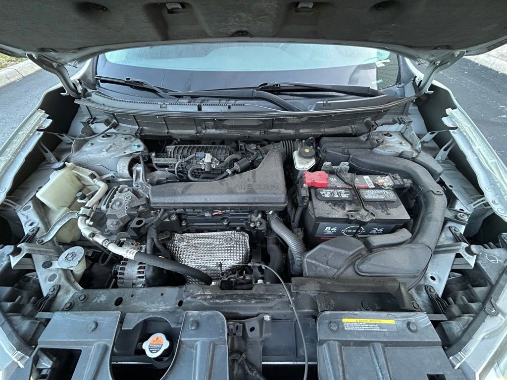 Used 2018 Nissan Rogue S FWD image 12