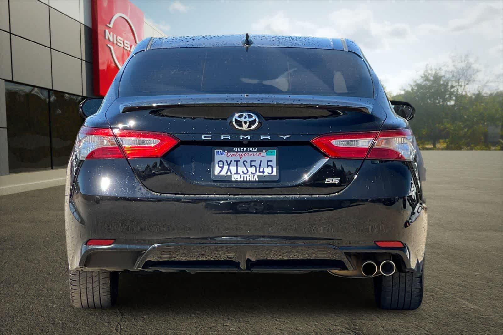 Used 2019 Toyota Camry SE FWD image 8