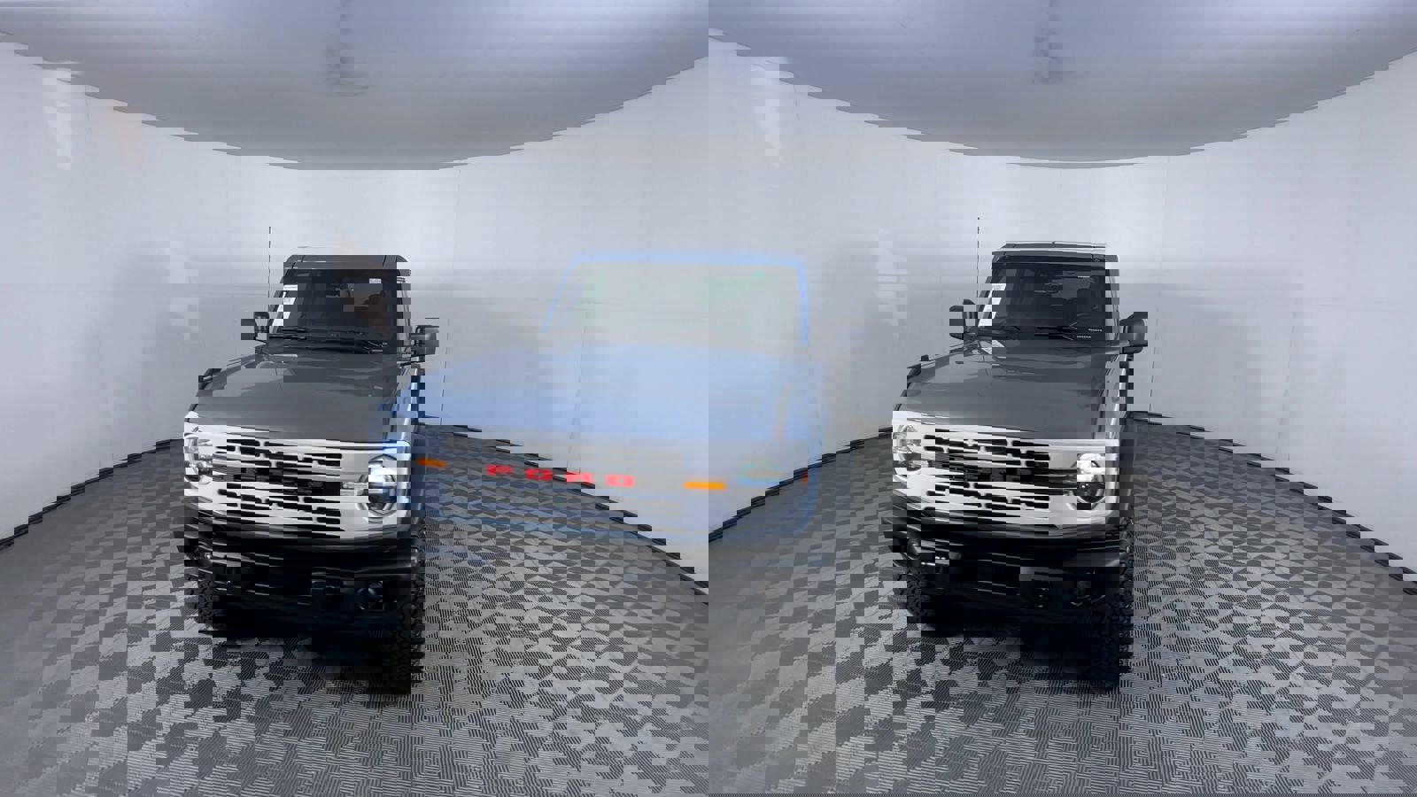 Used 2025 Ford Bronco Heritage Edition image 3