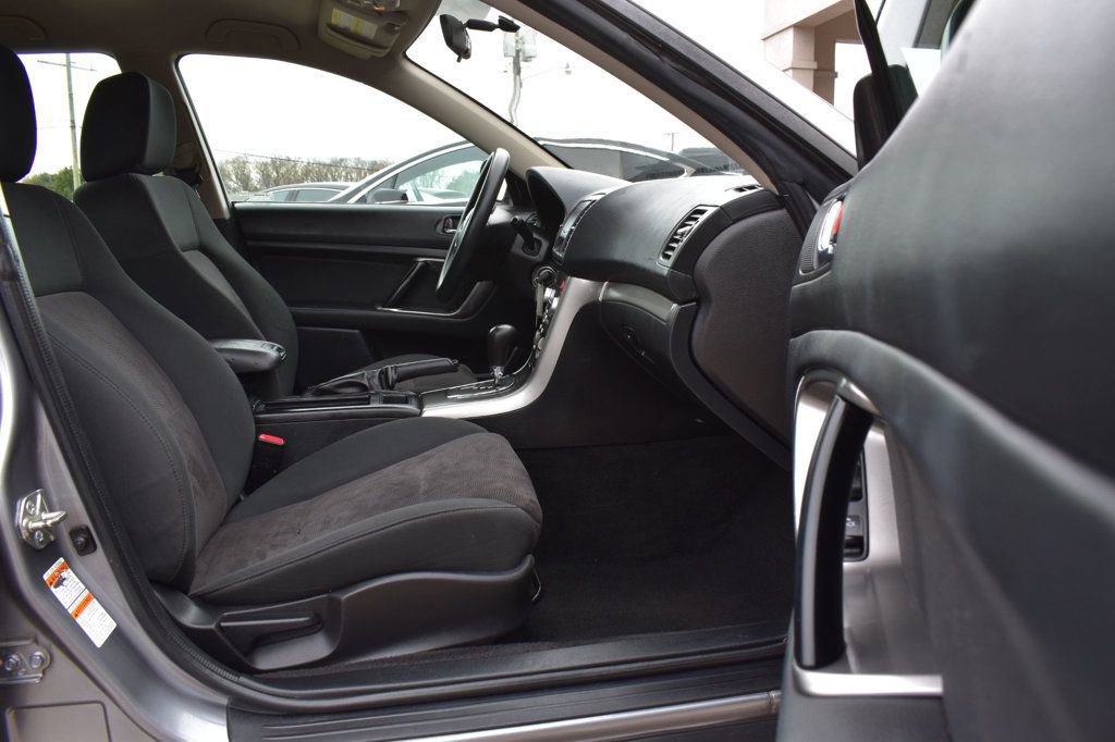 Used 2008 Subaru Outback 2.5i AWD/4WD image 16