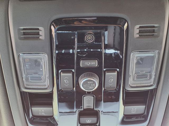 New 2026 GMC Yukon Denali w/ Denali Reserve Package RWD image 18